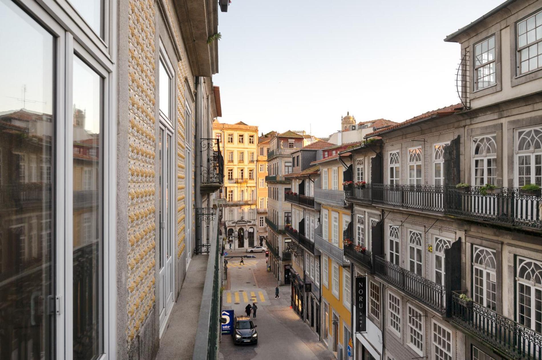 42 2 F Historical At Cardosas Block Apartament